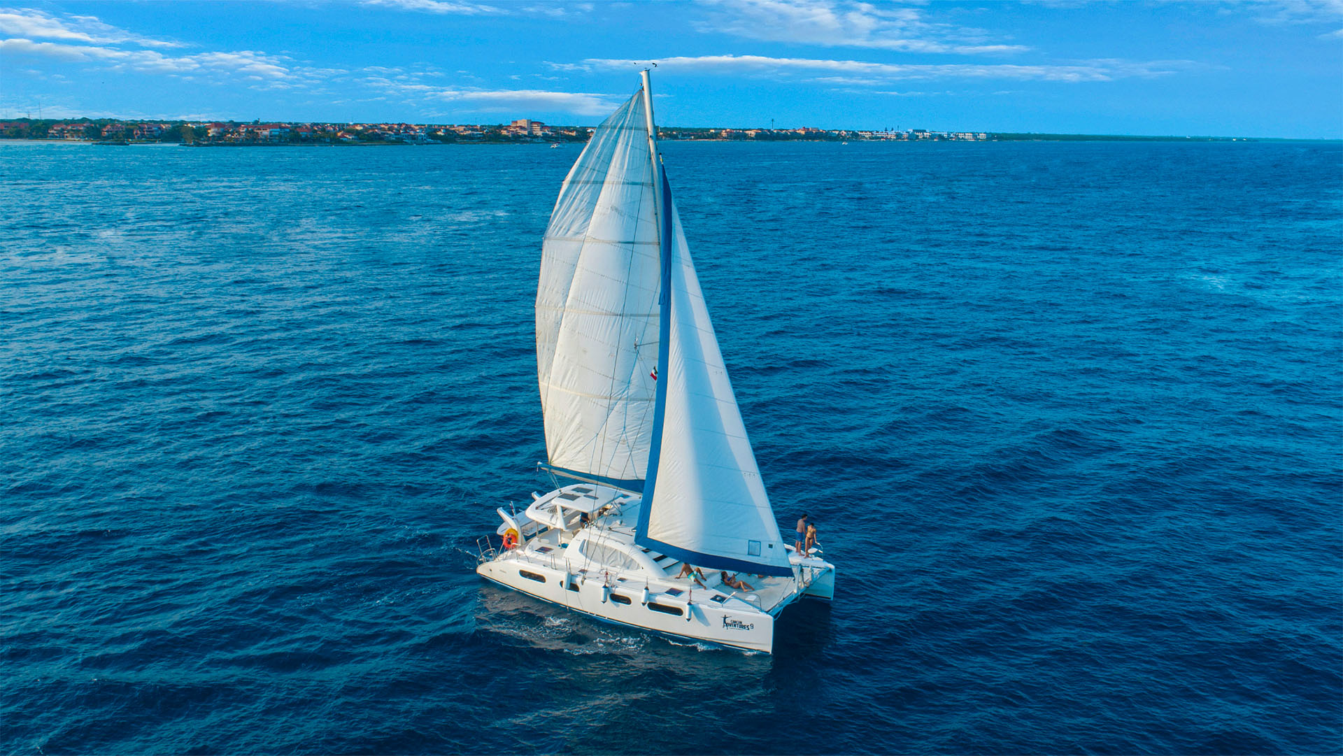 Luxury Sailing & Snorkeling - Image 10