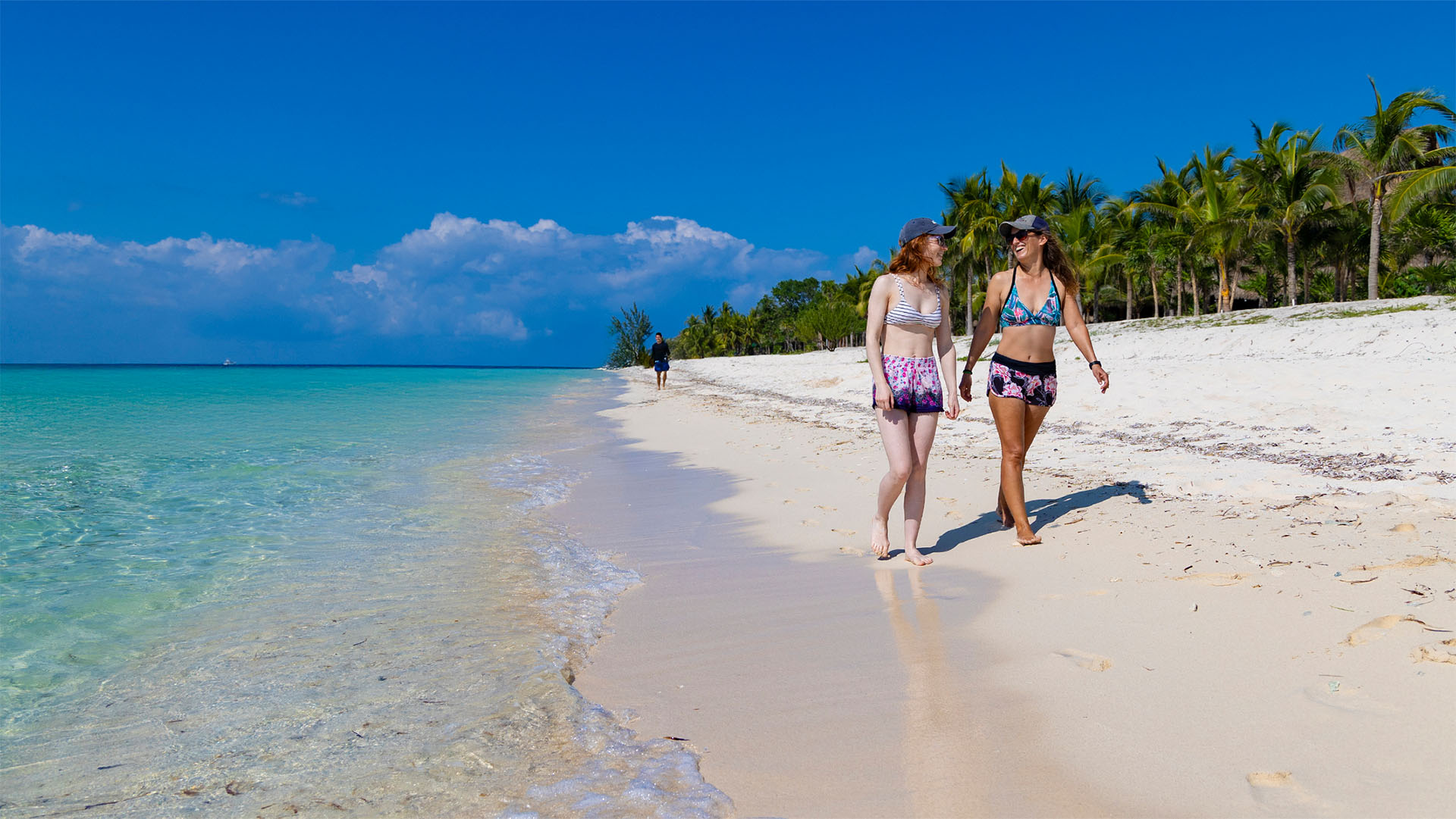 Puerto Morelos Luxury Sailing - Image 8